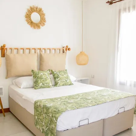 Nova Aparts アパートホテル