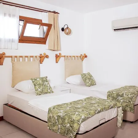 Nova Aparts アクヤカ