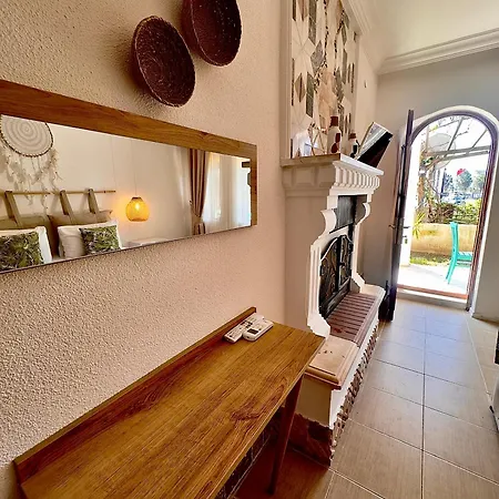 Nova Aparts アクヤカ